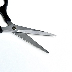 Ciseaux amincissants de cheveux droits professionnels de 5.25 pouces lame en acier inoxydable VG10 avec poignée en plastique à vis réglable à pointe pointue - Product Image 2