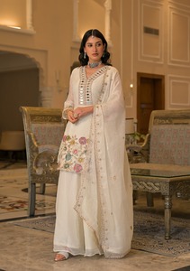 Traje Palazzo de Satén Plisado Teal con Bordado y Cuentas, Top con Espejos y Trabajo a Mano, Dupatta Larga para Boda/Fiesta de Mujer - Product Image 3