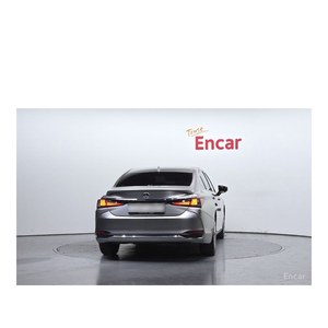 Lexus ES 2024 Luxe Plus Norme d'émission Euro V Sièges en cuir Volant à gauche 50 154 km avec caméra de recul - Product Image 4