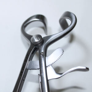 ที่อุดปาก 12 ซม. ทำจากสแตนเลสสตีล เครื่องมือผ่าตัดแบบใช้มือสำหรับการผ่าตัดทั่วไป ได้รับการรับรองมาตรฐาน CE จาก WORLD PRECISION SURGICAL - Product Image 3