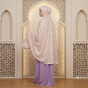 Conjunto de Dos Piezas Mukena con Estampado Floral, Vestido de Oración Beige con Falda Lavanda y Bolsa con Cordón, Material de Rayón Premium - Product Image 2