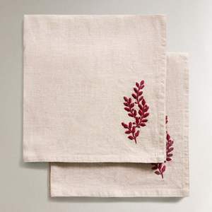 Servilletas de Cóctel Bordadas de Algodón/Lino Vietnamita de Alta Calidad con Diseño Personalizado para Fiestas y Bodas - Product Image 3