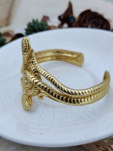 Bracelet de mariage ajustable pour femme en laiton plaqué or, style punk, motif serpent, SOUMYA CREATIONS - Product Image 3
