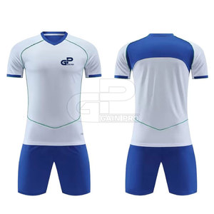 Ensemble d'uniformes de football pour hommes, maillot et short à séchage rapide, conçus pour l'entraînement quotidien, les matchs amicaux et le jeu d'équipe - Product Image 2