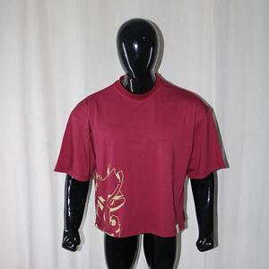 T-shirt homme col rond à épaules tombantes 100% coton, impression numérique personnalisée, avec logos brodés, faible quantité minimum de commande. - Product Image 2
