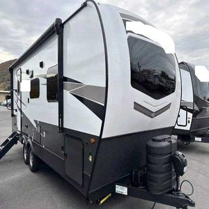 Caravane de camping aventure conçue pour les amateurs de plein air, suspension robuste, couchage confortable, cuisine, machine à laver, lit - Product Image 5