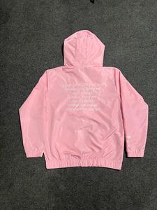 Chaqueta Roja con Capucha, Tejida, Cortavientos, con Logotipo Frontal y Estampado 'Loyalty Over Love', Corte Regular, Ropa Urbana para Mujer, 100% Poliéster, para Otoño - Product Image 6