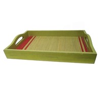 Plateau de service rectangulaire élégant en bois de manguier fait main avec tapis en paille métallique pour la maison, la cuisine et les cadeaux