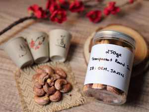 OEM Available 250g Jar Wholesale ISO Certified Organic Buttery Salty Premium Roasted Vietnam Directly Supply Cashew <b>Nuts</b> - Product Image 1