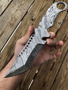 Cuchillo táctico Tanto de acero de Damasco hecho a mano, hoja en bruto con punta caída, grado industrial, con orificios para anillo de dedo y orificios para pasadores - Product Image 5