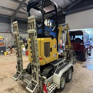 Excavadora Hidráulica de Alta Calidad Cat 301.5 de Japón en Stock, Máquina de Alto Rendimiento para Trabajo Pesado - Product Image 3