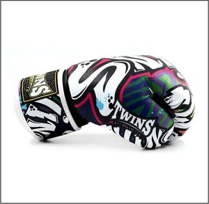 Guantes de Boxeo Gemelos FBGVL4-68 de Último Modelo y Calidad Premium, Totalmente Estampados, con Diseño de Logotipo Personalizado, para Entrenamiento de Kickboxing y Muay Thai - Product Image 6