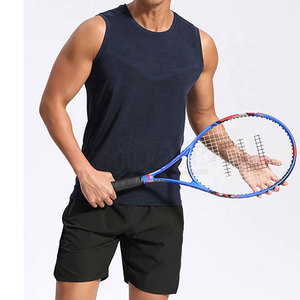 เสื้อกล้ามออกกำลังกายผ้าโพลีเอสเตอร์ตาข่ายน้ำหนักเบา ระบายอากาศได้ดี ซับเหงื่อ พร้อมช่องแขนด้านข้าง เหมาะสำหรับวิ่งและใส่ในยิม - Product Image 4