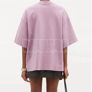 วัสดุทนทานสำหรับการสวมใส่ระยะยาวและเสื้อยืดโอเวอร์ไซส์สไตล์ลำลองสำหรับผู้หญิงสไตล์คลาสสิก - Product Image 4