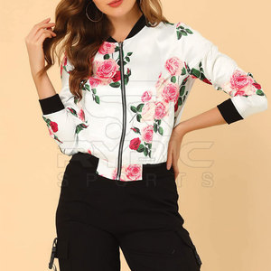 Chaquetas Varsity con Estampado para Mujer, Inspiradas en el Estilo de Vida, de Alta Calidad, Ropa Suave Premium para Looks Urbanos Contemporáneos - Product Image 5