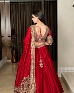 Red <b>Bollywood</b> Style Lehenga Set Embroidered Indian Pakistani <b>Outfit</b> Banarasi Style Wedding Festival Wear - Product Image 2