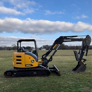 Miniexcavadora compacta John Deere 50G de calidad premium, diseñada para una operación de construcción fluida con una potente fuerza de excavación. - Product Image 6