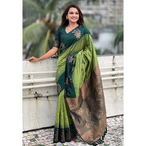 Sari Verde Iguana de Seda Suave con Borde Floral y Contraste Tejido con Zari para Vestidos de Noche - Product Image 2