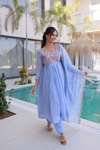 Salwar Kameez Tradicional Étnico Indio para Mujer, para Cualquier Ocasión, Ropa Elegante al por Mayor con Excelente Calidad Premium - Product Image 3
