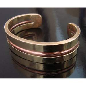 Brazalete de Cobre Moderno y Atemporal para un Look de Joyería Decorativa - Product Image 6