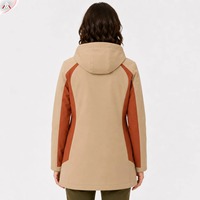 Veste softshell pour femme, tissu durable et respirant, coupe confortable, design résistant à l'eau, idéale pour la randonnée, les voyages et les activités de plein air