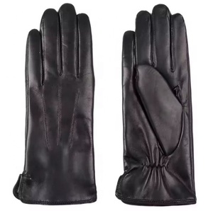 Gants d'hiver en cuir de mouton noir pour femmes, fabriqués au Pakistan, avec doublure en laine, style décontracté quotidien en PU, tendance - Product Image 3