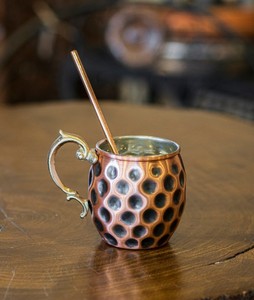 Taza de Cobre Hecha a Mano con Agarre Cómodo para Uso Diario en Cocina, Oficina, Restaurante y Servicio de Bebidas - Product Image 1