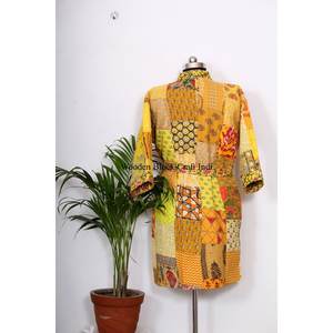 Robe kimono vintage en soie Kantha, magnifique, recyclée, pour femmes, veste patchwork, cadeau pour femmes - Product Image 6