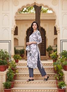 Ensemble Kurta et pantalon en coton imprimé numérique blanc et gris, col en V, coupe droite longueur mollet, tenue ethnique pour femme, tailles S à XXL - Product Image 2