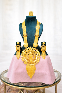 Ensemble de bijoux de mode vintage de Dubaï plaqué or 24 carats Boucles d'oreilles Bracelets Peignes Broches en cuivre de Bulgarie - Product Image 3