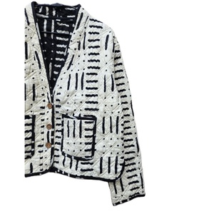 Veste en coton matelassée réversible vintage indienne faite à la main, écologique, avec motif unique imprimé au bloc, rayures, coupe douce, col en V, en lin - Product Image 3