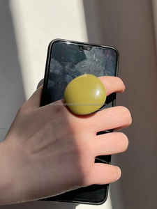 Vente en gros personnalisée de la meilleure qualité fabriquée à la main de haute qualité belle bague en résine colorée pour les femmes faite à la main en Inde - Product Image 3