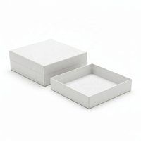 Plateau cadeau de luxe personnalisé et boîte à couvercle en papier kraft, matériaux imperméables et recyclés, laminage mat, revêtement UV, solution d'emballage OEM