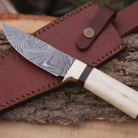 Couteau de chasse artisanal en acier de Damas, lame fixe de haute qualité, lame en acier à motifs, poignée ergonomique confortable