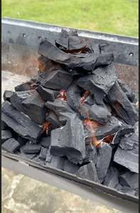 Carbón Vegetal Negro en Trozos, Combustible Natural para Asados al Aire Libre, Hecho en Vietnam - Product Image 5