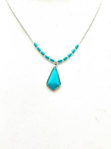 Collar de Cadena de Eslabones Chapado en Oro Vintage con Turquesa, Joyería Artesanal con Piedras Preciosas, Regalo Elegante para Mujer, Proveedor Mayorista - Product Image 3