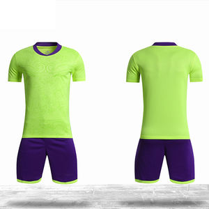 Camiseta de Fútbol Personalizada Unisex de Alta Calidad, Nuevo Diseño, Transpirable, Ligera, Uniforme Deportivo de Alto Rendimiento - Product Image 3