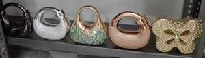 Bolso de Mano Dorado con Cuentas para Mujer, con Decoración Floral de Perlas, Bolso de Mano Elegante para Uso Diario en Todas las Temporadas - Product Image 5