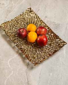 Meilleures ventes - Bol sculpté en métal doré fait à la main, plat de service décoratif glamour - Product Image 2