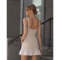 Robe Corset Aurelia en Mélange de Lin avec Taille Empire, Silhouette Évasée, Design Structuré, Ourlet à Boutons et Œillets, Soutien-Gorge Intégré