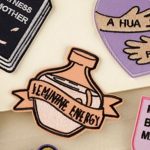 Badge Appliqué Moderne pour Tenues de Travail, Chapeaux, Sacs, Décoration DIY, OEM ODM, Faible MOQ, Production Rapide, Qualité Supérieure - Product Image 2