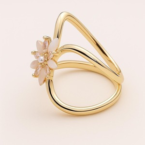 Anillo para servilletas con diseño de flor de cristal, perfecto para realzar la presentación de la mesa en restaurantes, hoteles y resorts. Venta al por mayor desde India. - Product Image 6