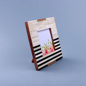 Marco de Fotos de Hueso Incrustado de Grado Premium, Duradero y Elegante, con Base de Madera Sólida, Hermoso Diseño Floral, para Mesa, Regalo, Exportación a Granel - Product Image 2