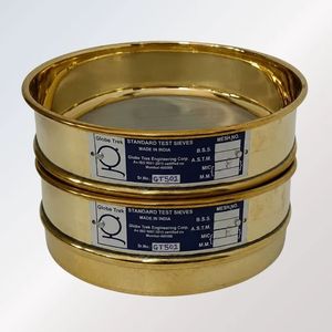 Tamis de laboratoire standard en maille de 300 microns avec cadre en laiton pour l'analyse des sols - Product Image 1