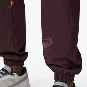 Pantalon de survêtement essentiel de haute qualité pour homme – Idéal pour l'entraînement en extérieur, le fitness et la course à pied – Collection décontractée – Offre spéciale - Product Image 3