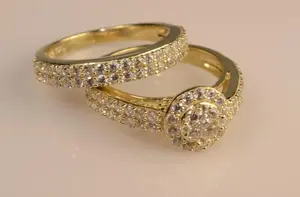 Anillo de Compromiso con Moissanita de Corte Redondo de 2.30Ct, Plata de Ley, Engaste de Puntas, Diamante Tishya - Product Image 5