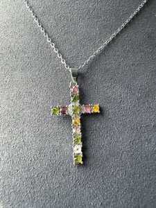 Pendentif croix en tourmaline arc-en-ciel naturelle, chaîne réglable, bijoux en pierres précieuses plaqués argent - Product Image 5