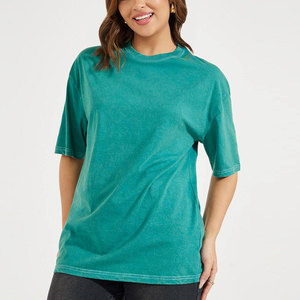 Diseña Tu Propia Camiseta Moderna para Mujer con Efecto Desgastado, Mezcla de Algodón Suave, Camiseta con Efecto Desgastado para Mujer, Atuendo Diario a la Moda - Product Image 1