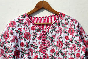 Veste matelassée en coton pour femme, avec bande décorative sur le devant, faite à la main, à bords bruts, nouveau style bohème - Product Image 4