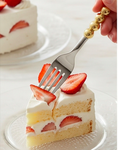 Fourchettes à dessert élégantes en acier inoxydable avec manche perlé doré – Vaisselle de fête style glamour, passe au lave-vaisselle - Product Image 5